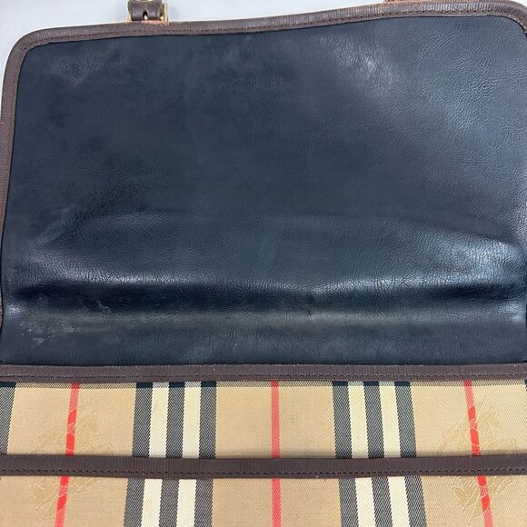 Vintage Burberry Nova Check Canvas and Leather Messenger Bag - Picture 5 of 15